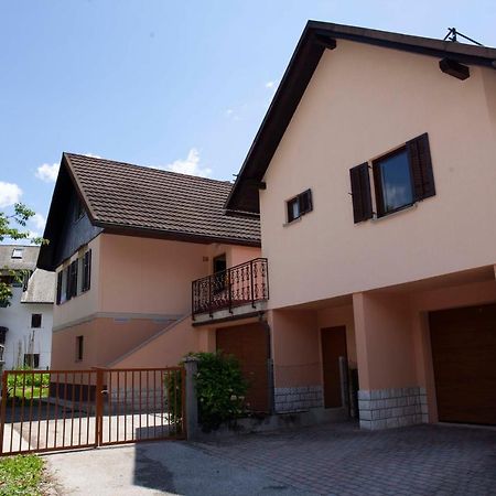 Apartma Lesjak 1 โบเว็ก ภายนอก รูปภาพ