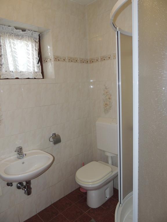 Apartma Lesjak 1 โบเว็ก ภายนอก รูปภาพ